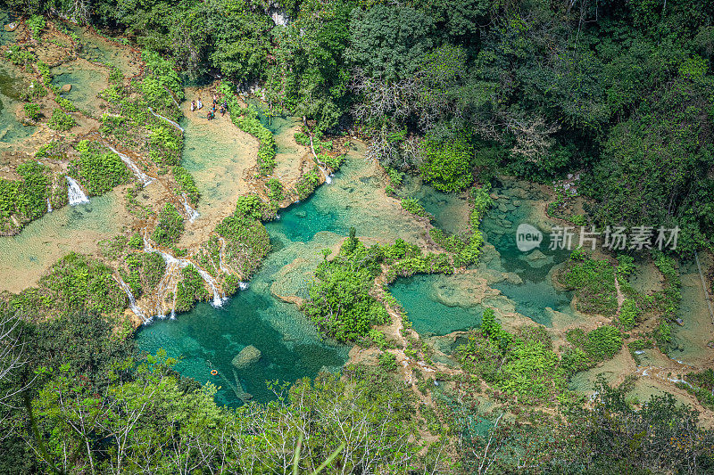 卡比尔河，里约热内卢微光，危地马拉的Champey，琅上古的市政，Alta Verapaz。